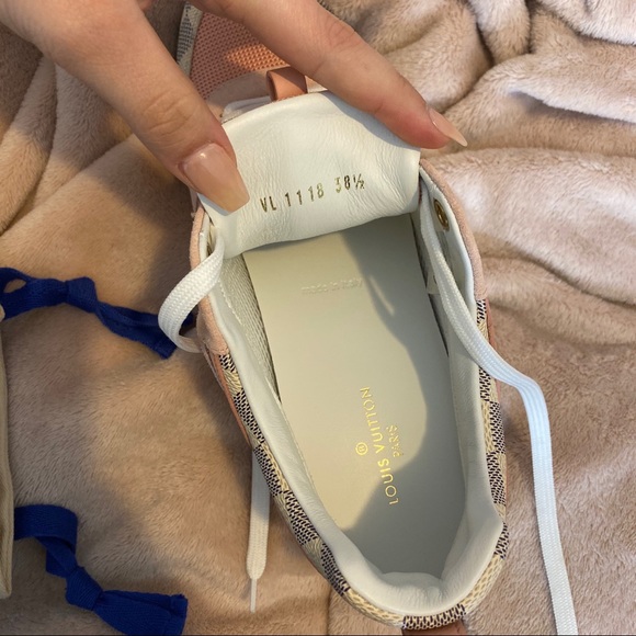 Louis Vuitton Run Away Sneaker - Picture 6 of 8